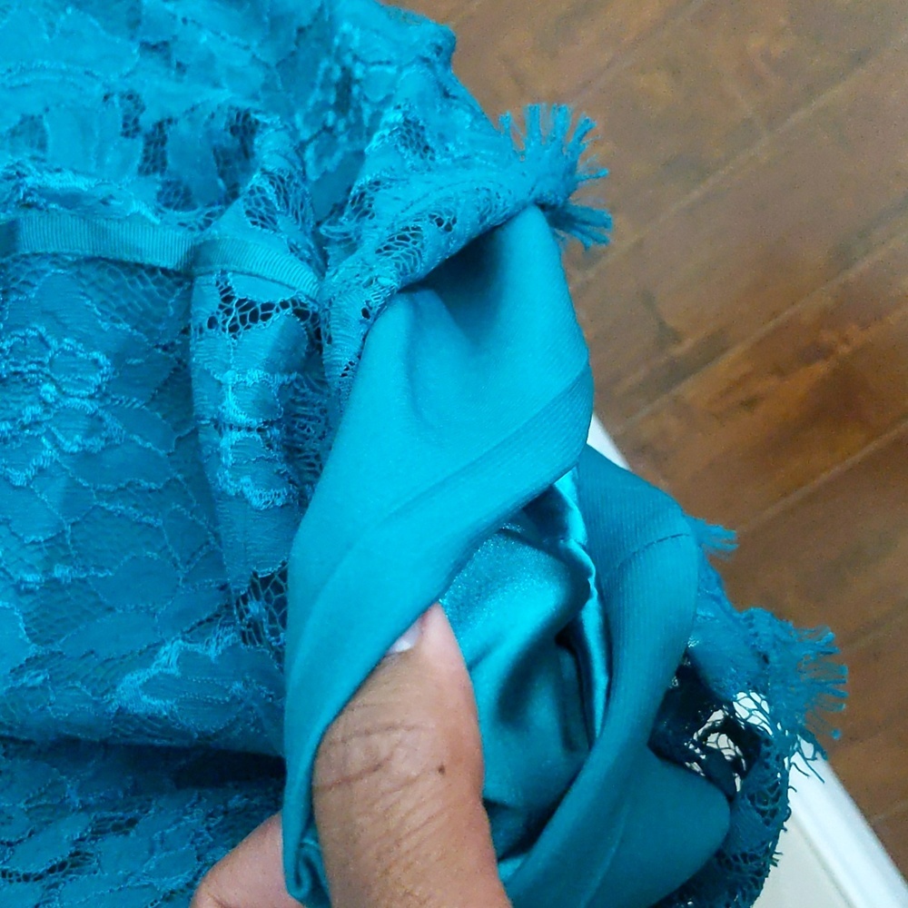 Monique L'Huillier| Green Lace Dress over Strapless Bustier Slip Back Zippered - Picture 5 of 16